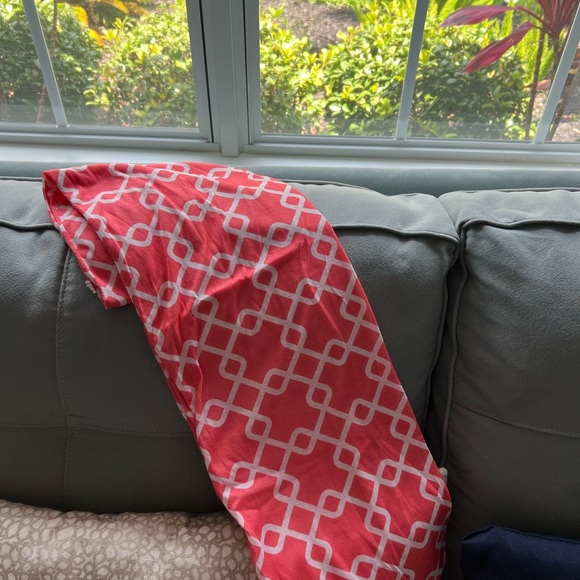 Spring infinity scarf with pocket! - Picture 2 of 4